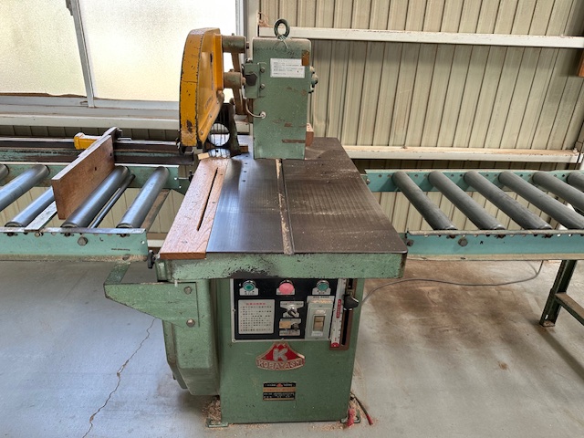 クロスカットソー