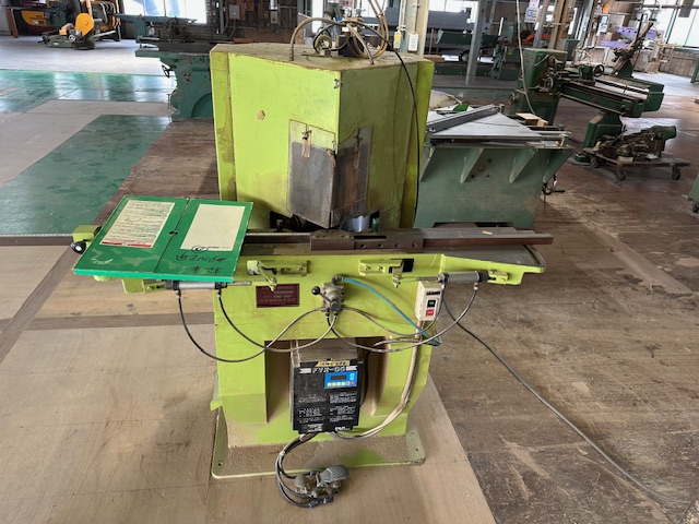 アングルカットソー